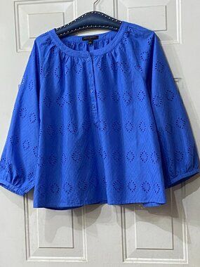 NEW Banana Republic Sz L Eyelet Blouse Popover Long Sleeve Blue Iris Cotton